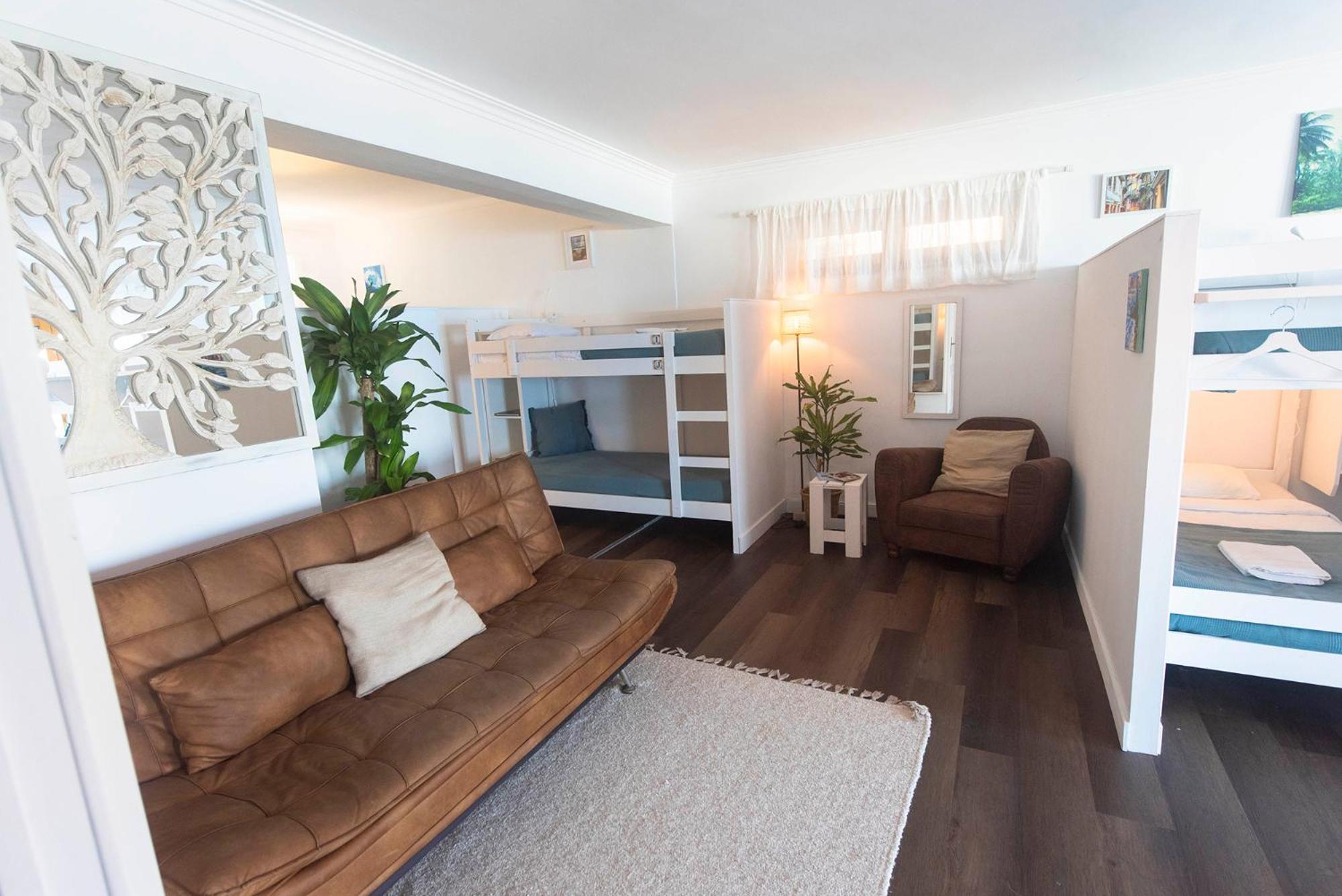 Хостел Laneez Ericeira Surf House Экстерьер фото