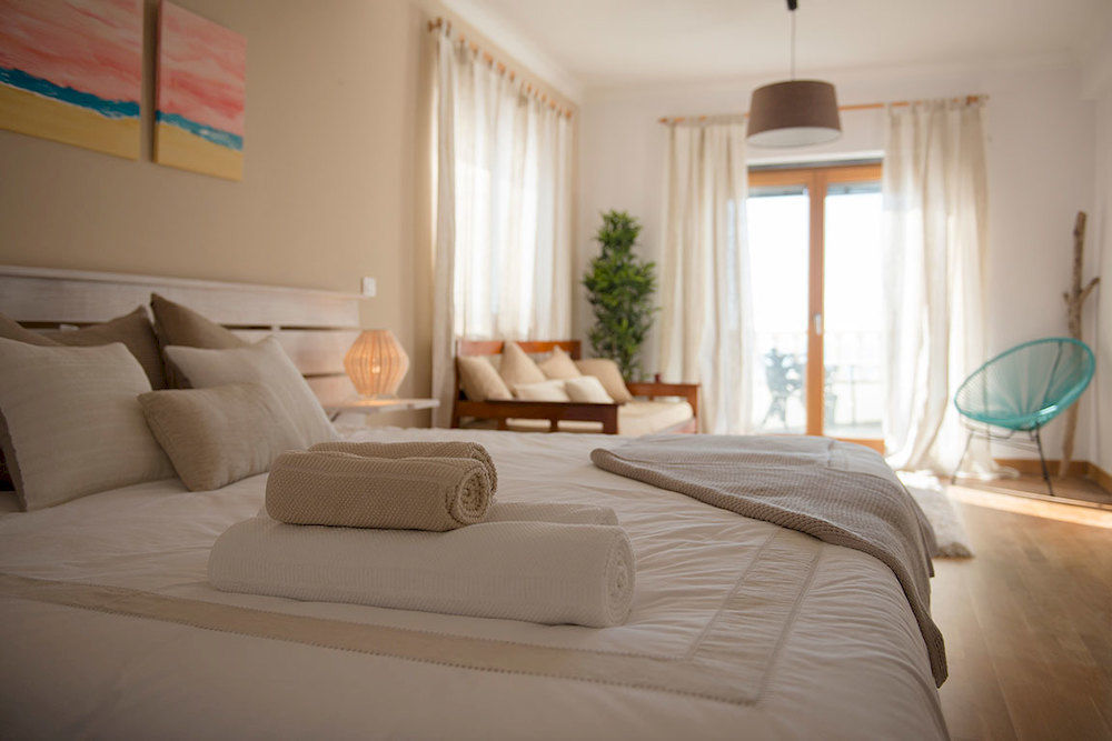 Хостел Laneez Ericeira Surf House Экстерьер фото