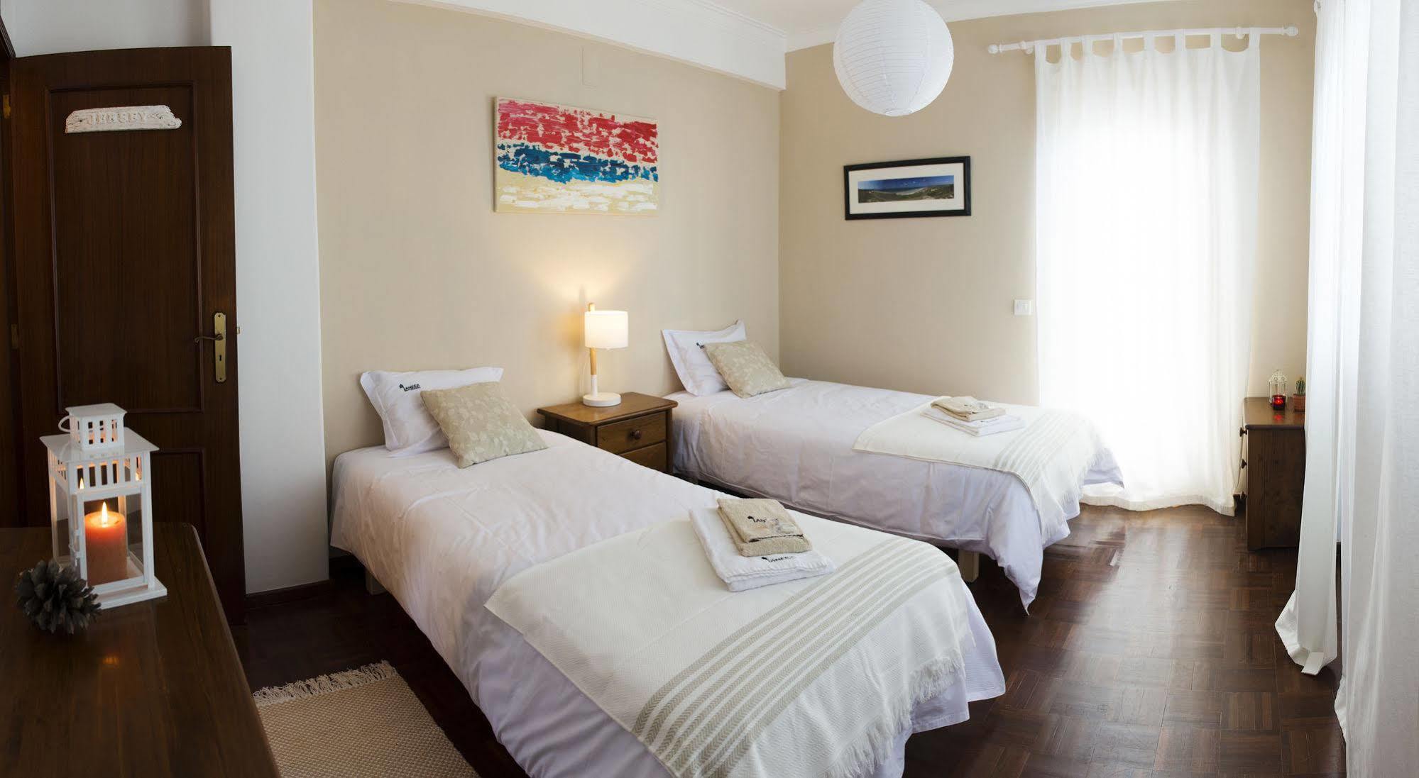 Хостел Laneez Ericeira Surf House Экстерьер фото