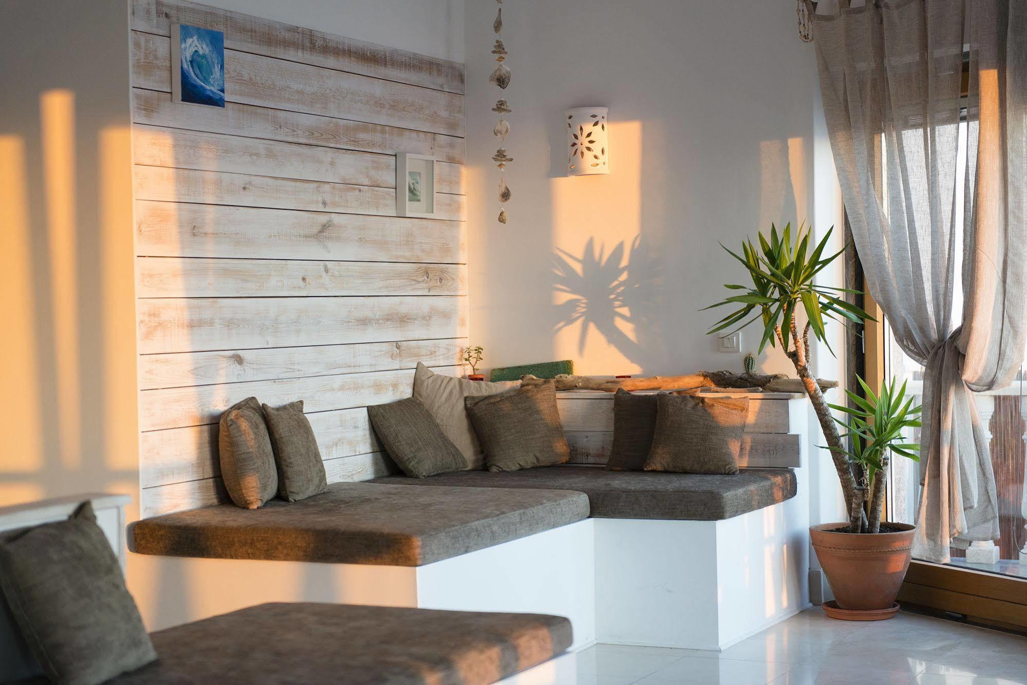Хостел Laneez Ericeira Surf House Экстерьер фото