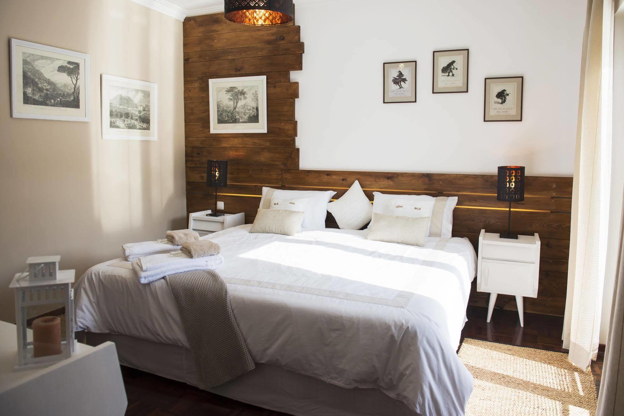 Хостел Laneez Ericeira Surf House Экстерьер фото